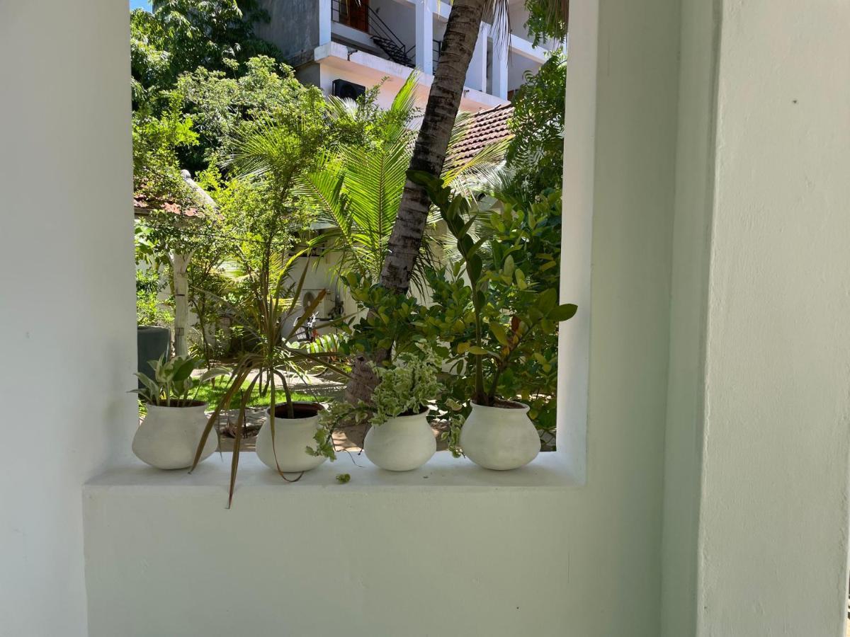 Banana Surf House Hotel Arugam Bay Buitenkant foto